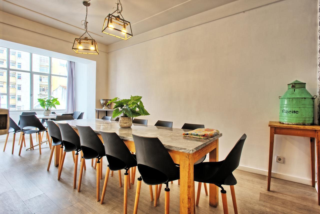 Sao Pedro 30 Guests Apartment Lisbon Bagian luar foto
