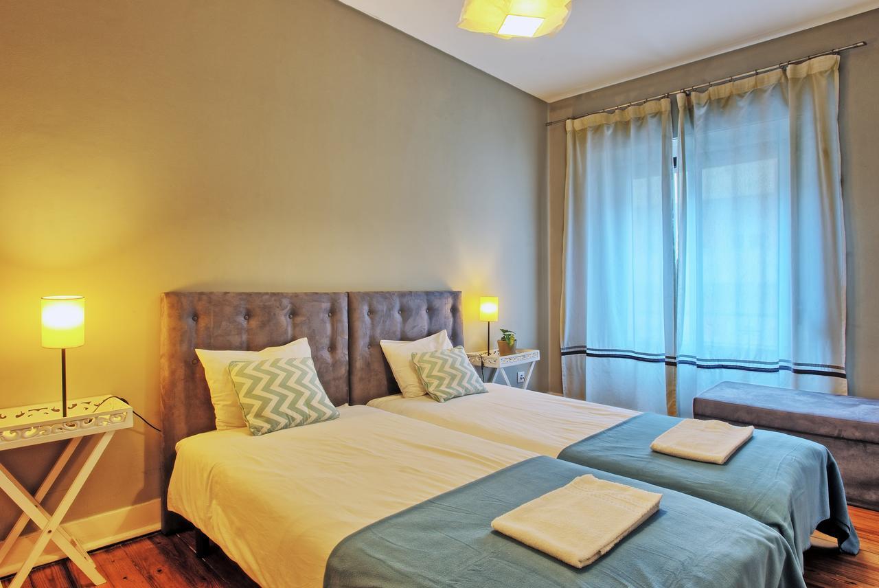 Sao Pedro 30 Guests Apartment Lisbon Bagian luar foto