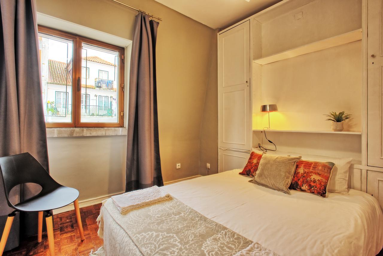 Sao Pedro 30 Guests Apartment Lisbon Bagian luar foto