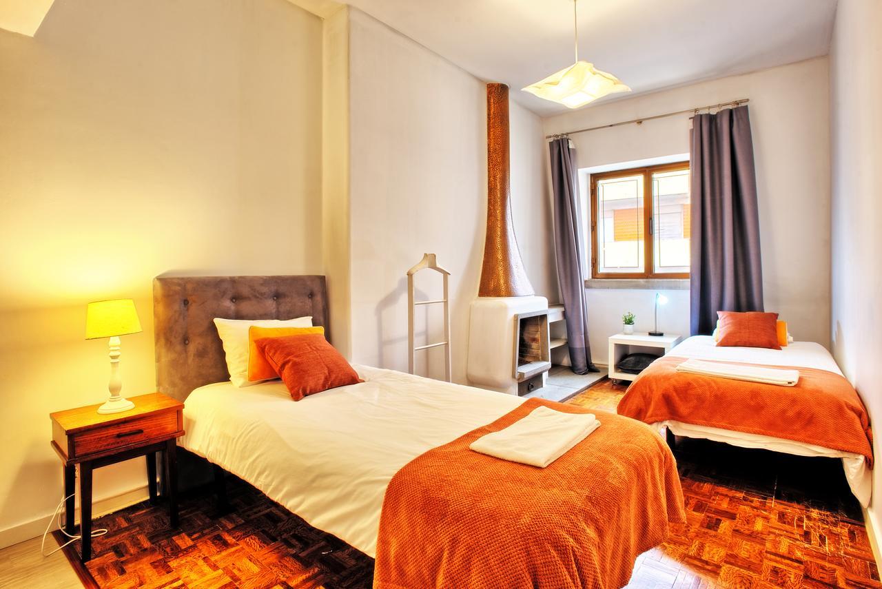 Sao Pedro 30 Guests Apartment Lisbon Bagian luar foto