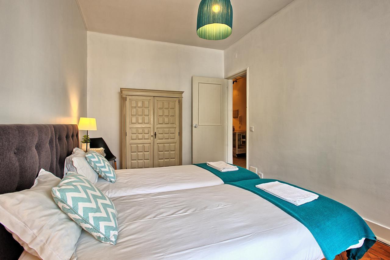 Sao Pedro 30 Guests Apartment Lisbon Bagian luar foto